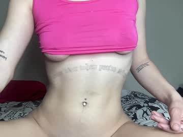 girl
        itsariawest cam image #3664082