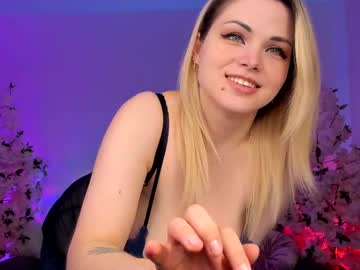 girl
        jessiccaburns cam image #3692634