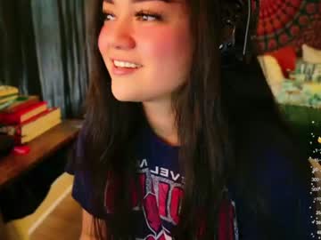 girl
        annatigarr cam image #2435528