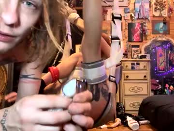 couple
        daddysdndgirl91 cam image #3679105