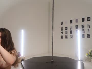 girl
        _meganmeow_ cam image #4528693