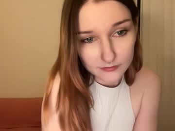 girl
        tinytittytia cam image #3496764