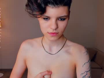 girl
        cruellade_vil cam image #2793027
