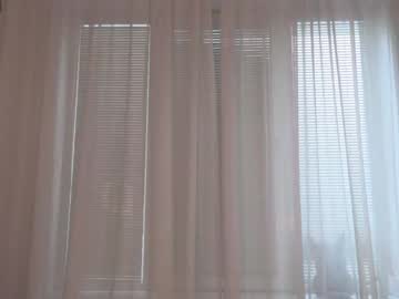 girl
        angelina_new cam image #2241686