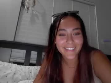 girl
        randy699669 cam image #1848564