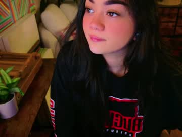 girl
        annatigarr cam image #4415626