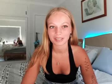 girl
        lexifever cam image #3265093