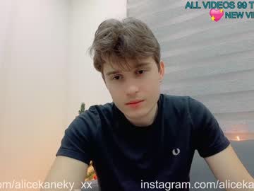 couple
        alicekaneky_xx cam image #281332