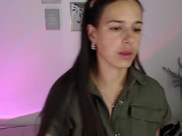 girl
        ohanna_ cam image #4486473