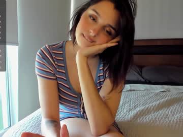 girl
        yourfreakygirl cam image #2043634