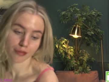 girl
        marmelado_babe cam image #404319