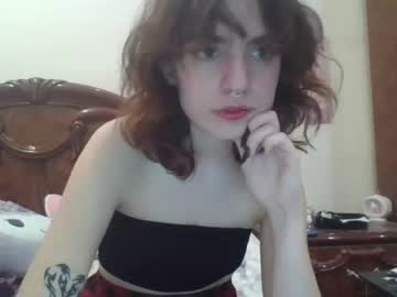 girl
        kitsunebby cam image #854869