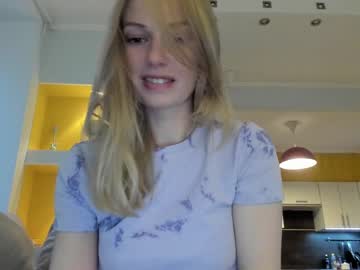 girl
        magic_couple13 cam image #2372002
