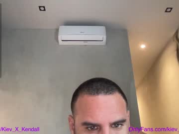 couple
        princesskendall cam image #344171