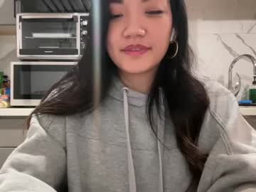 girl
        aznbunnybaby cam image #2408811