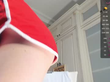 girl
        happiness_call cam image #1751534