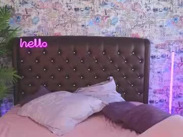 girl
        angelina_new cam image #3390865