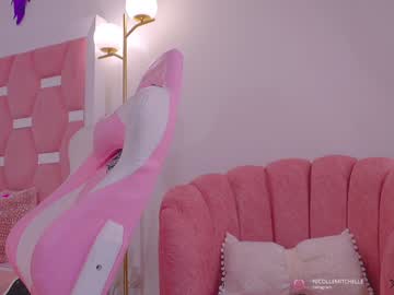 girl
        nicolle_mitchelle cam image #3253691