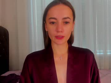 girl
        angelina_new cam image #537154