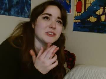 girl
        pillogoddess cam image #3889939