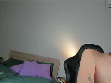 girl
        amilia4u cam image #3248162