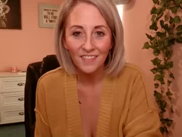 girl
        joliexx41 cam image #2319904
