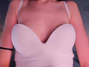 girl
        mariamhailey cam image #2321482