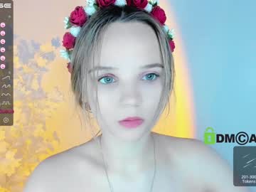 girl
        gorgeous_bunny cam image #385158