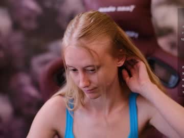 girl
        angeellina cam image #2928580