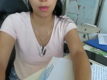 couple
        emillybrowm cam image #4585193