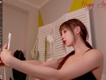 girl
        y_u_m_i_k_a cam image #1045456