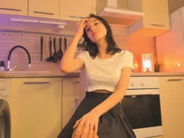 girl
        aimeerogers cam image #769457