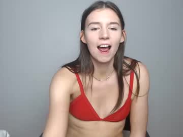 girl
        heidihotte cam image #2208178