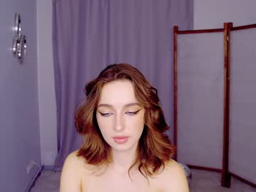 girl
        silent_chill cam image #1793638