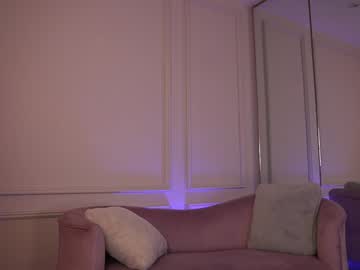 girl
        mariannacruzz cam image #3657292
