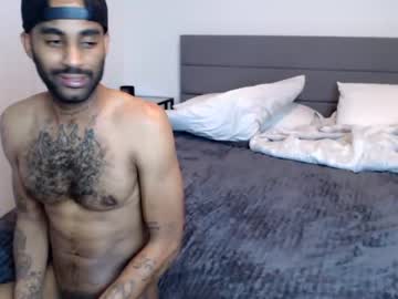 couple
        itstheweekn cam image #503612