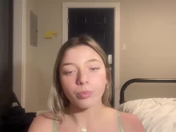 girl
        ashleymoore_9 cam image #4063707