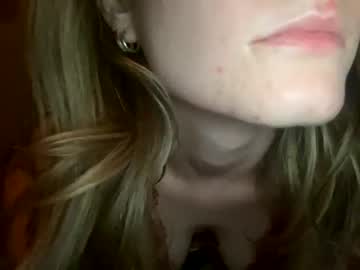 girl
        kelseypuff cam image #985925