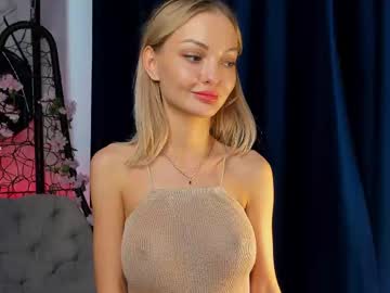 girl
        florenceesse cam image #4302180
