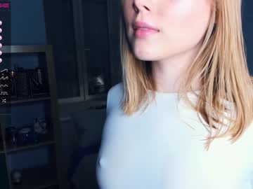 girl
        sun_shiiine cam image #895031