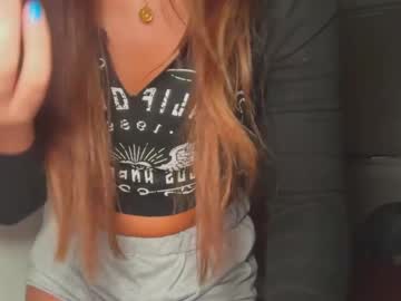 girl
        alex499990 cam image #3117150