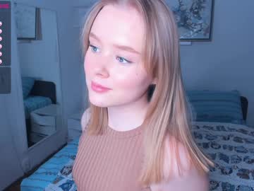 girl
        sun_shiiine cam image #909195
