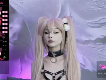 girl
        xenomy cam image #2551646
