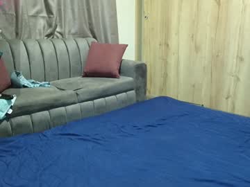 couple
        phoenixxx69_ cam image #3672200