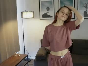 girl
        mariamcreedon cam image #4419877