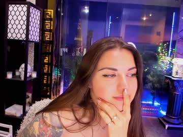 girl
        alma_pearl cam image #1026106