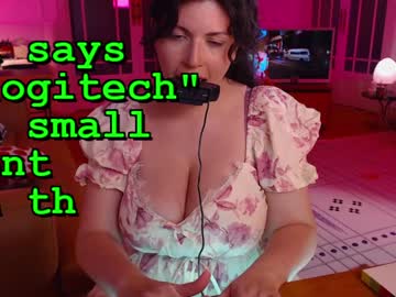 girl
        mila_ cam image #3084471
