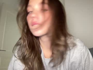 girl
        angel_from_sky cam image #3407185