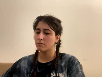 girl
        raiyvyn cam image #3007171