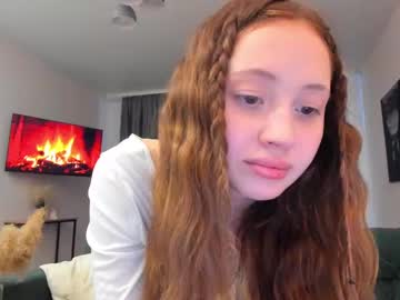girl
        mira_tasty cam image #3836353